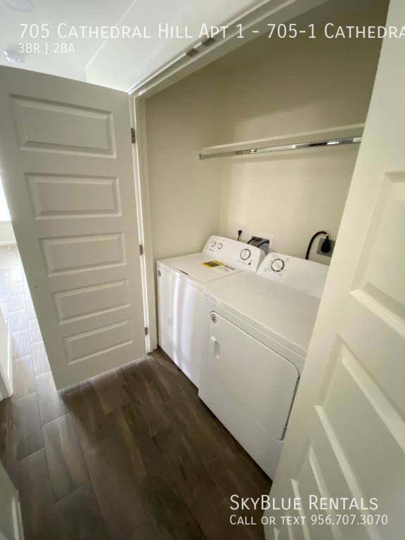 Apartment for rent at 705 Cathedral Hill #1, Edinburg, TX 78541