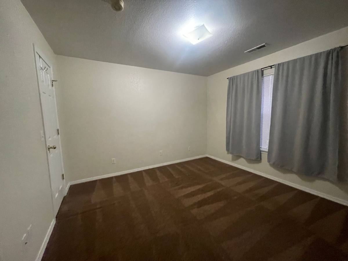 Apartment for rent at 200 Golf View Dr, Branson, MO 65616
