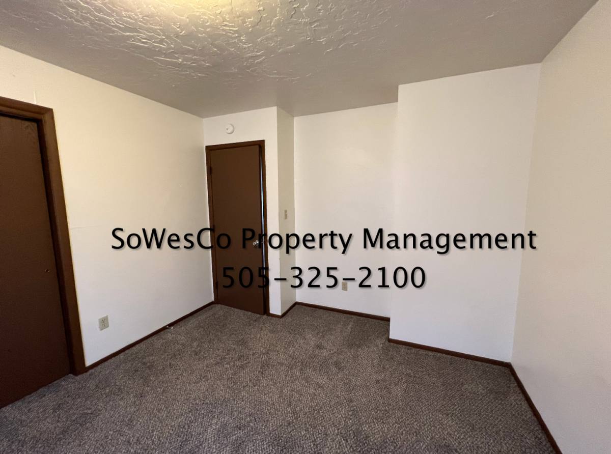 House for rent at 824 Vine Ave, Farmington, NM 87401