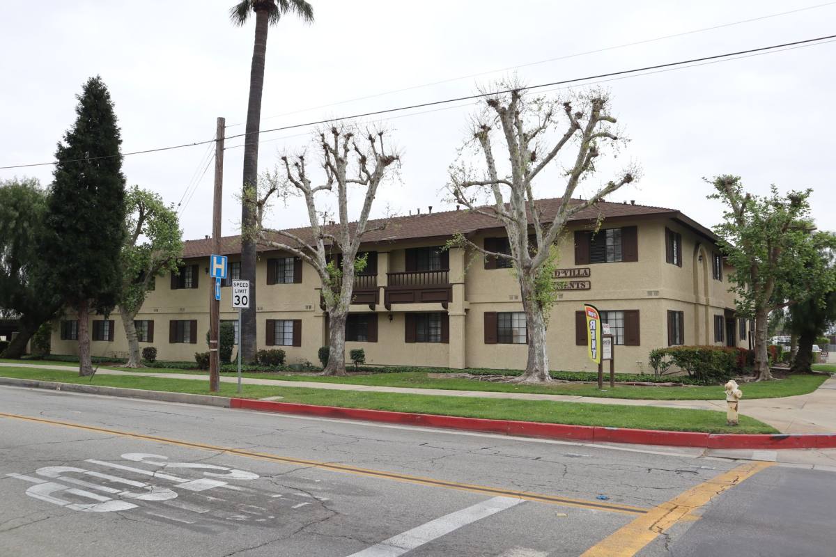 Apartment for rent at 420 E 7th St, Upland, CA 91786