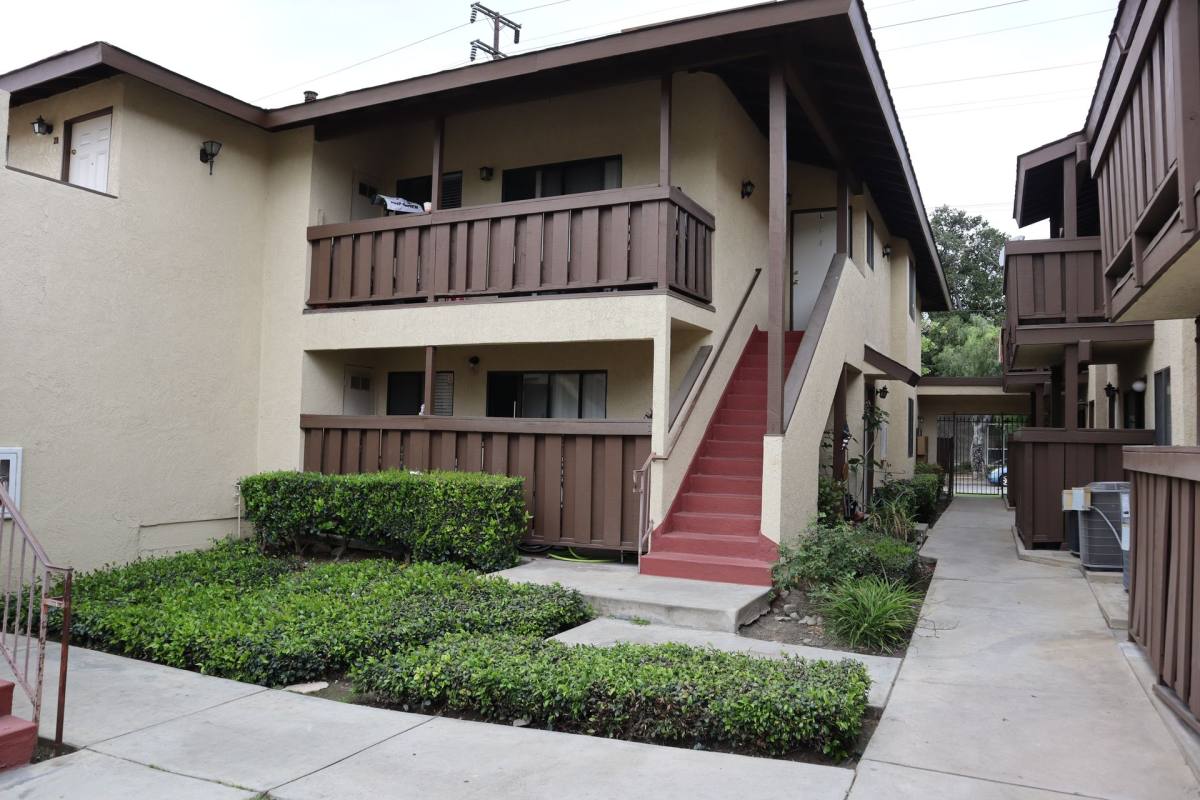 Apartment for rent at 420 E 7th St, Upland, CA 91786
