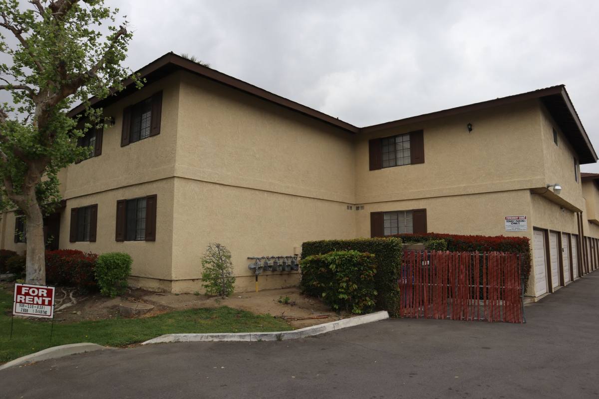 Apartment for rent at 420 E 7th St, Upland, CA 91786