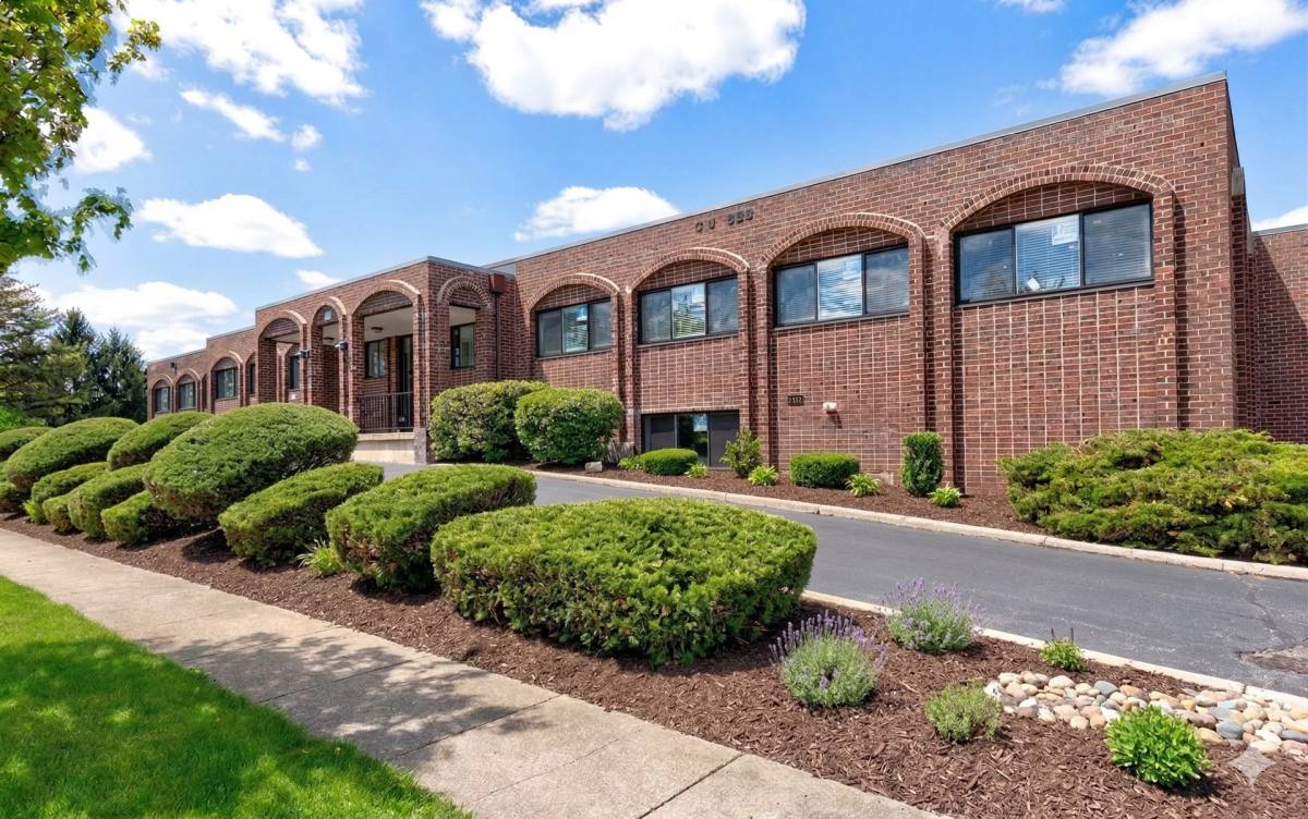 Apartment for rent at 460 Coventry Lane, Crystal Lake, IL 60014