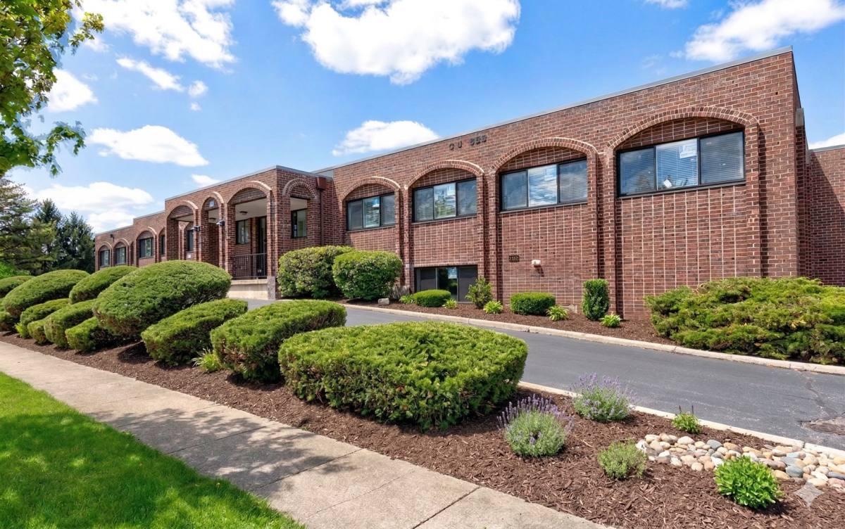Apartment for rent at 460 Coventry Lane, Crystal Lake, IL 60014