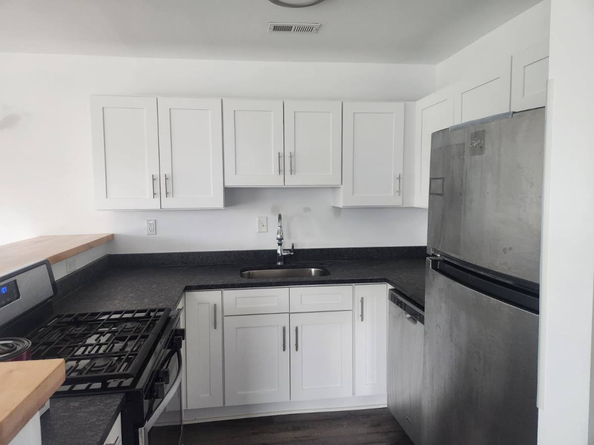 Apartment for rent at 2 Short Beach Rd #5, East Haven, CT 06512