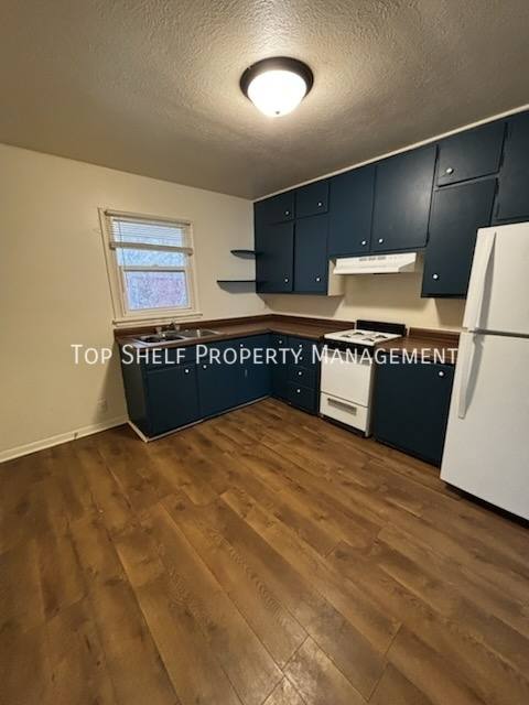 Apartment for rent at 2425 Welbeck Rd, Des Moines, IA 50310