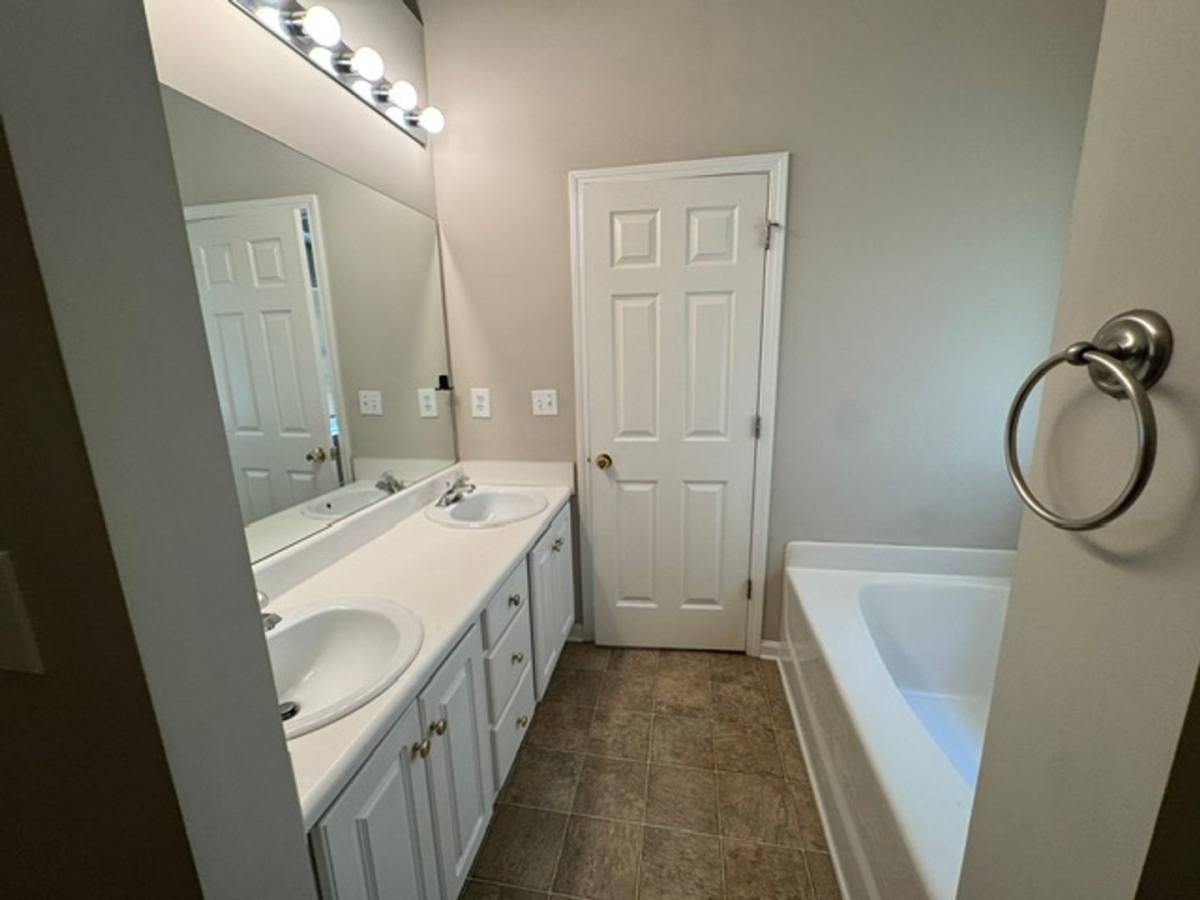 House for rent at 102 Woodstream Trail, Lagrange, GA 30240