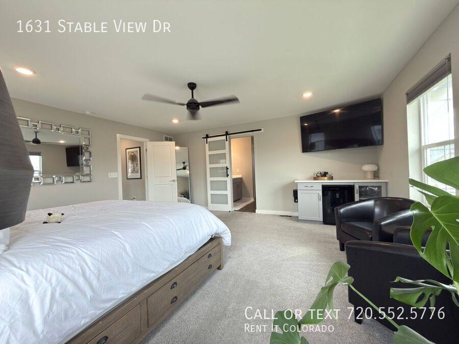 House for rent at 1631 Stable View Dr, Castle Rock, CO 80108
