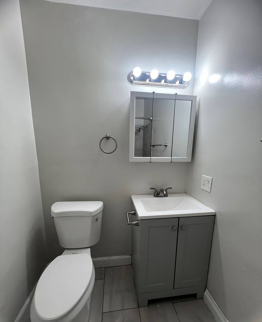 Apartment for rent at 212 W Plymouth St, Inglewood, CA 90302
