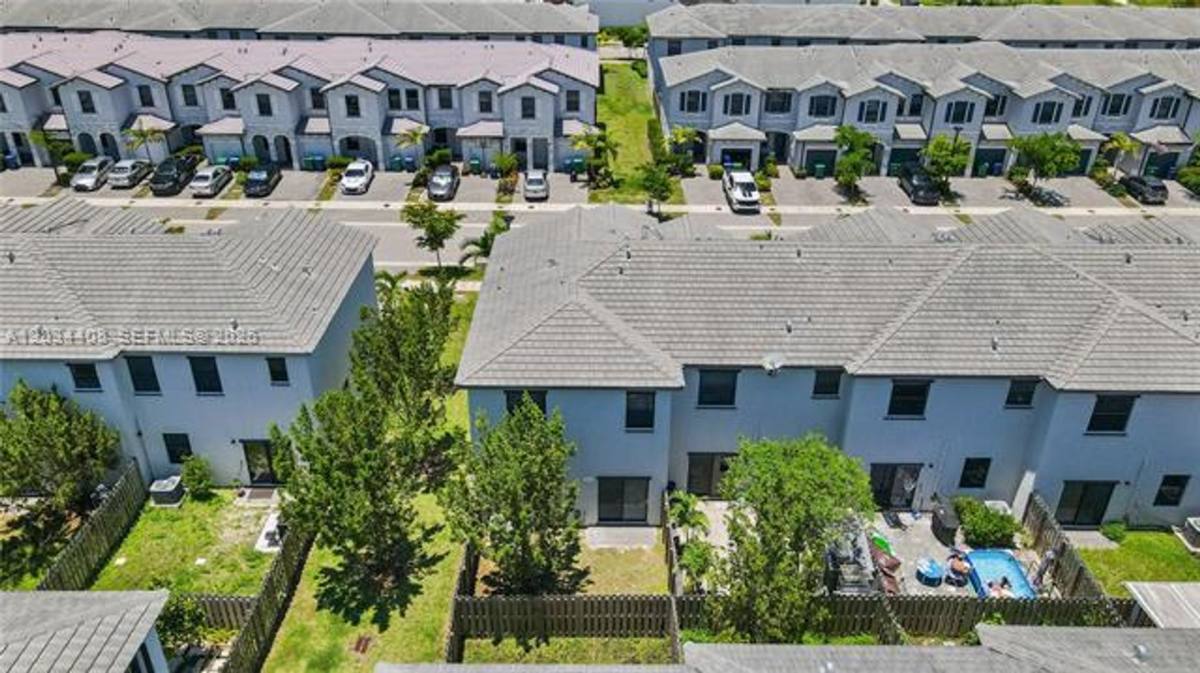 Townhouse for rent at 13386 SW 287th St, Homestead, FL 33033