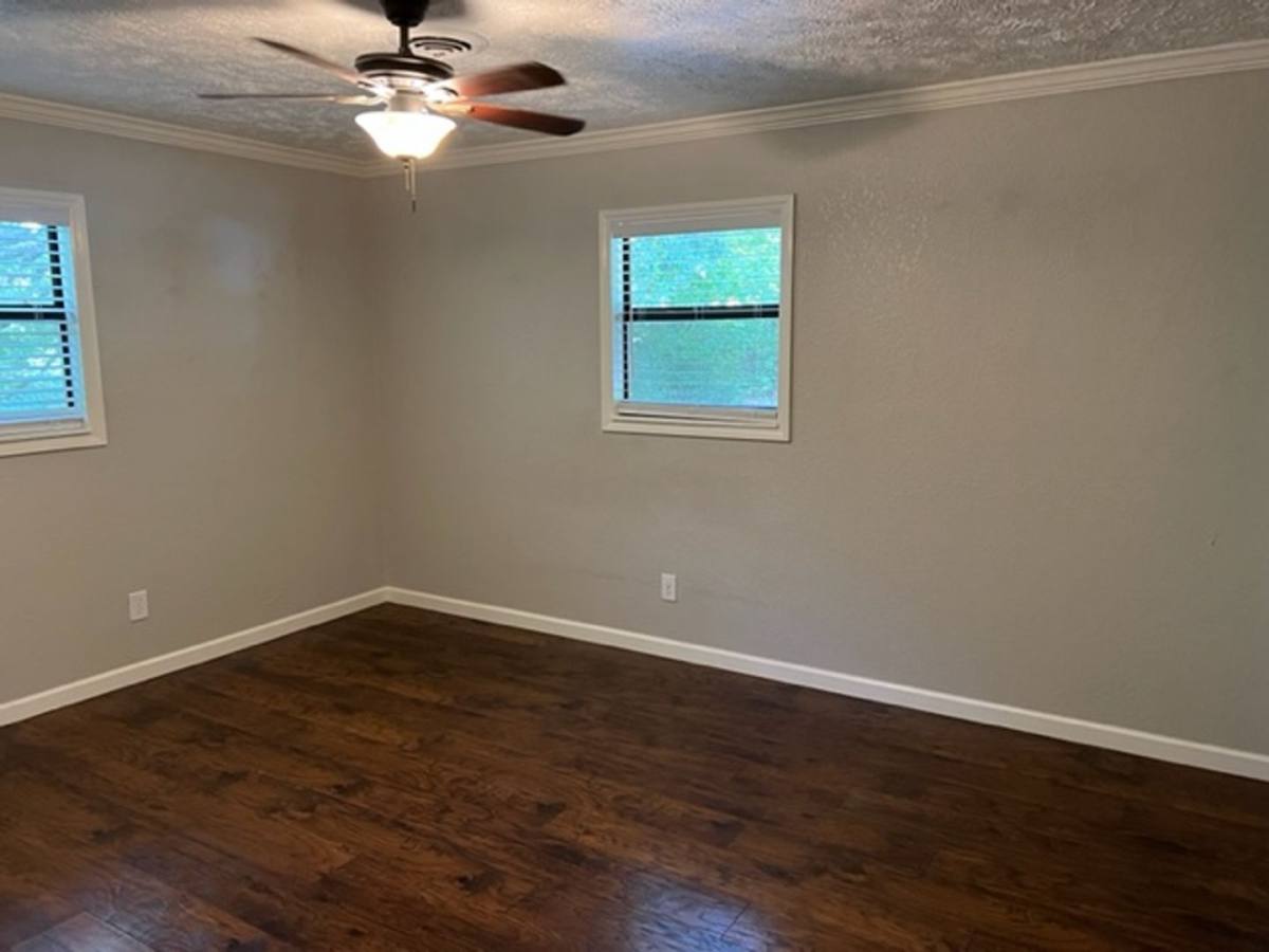 House for rent at 1551-A Clendenen Rd, Maryville, TN 37801
