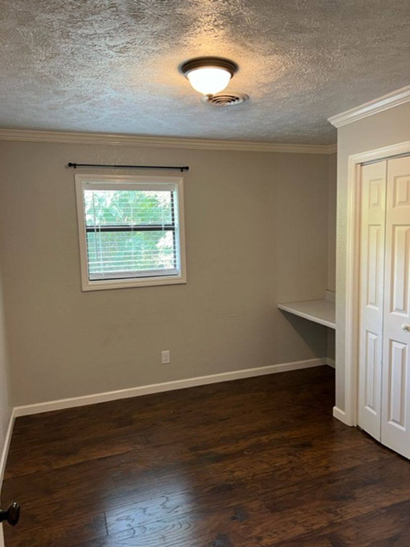 House for rent at 1551-A Clendenen Rd, Maryville, TN 37801