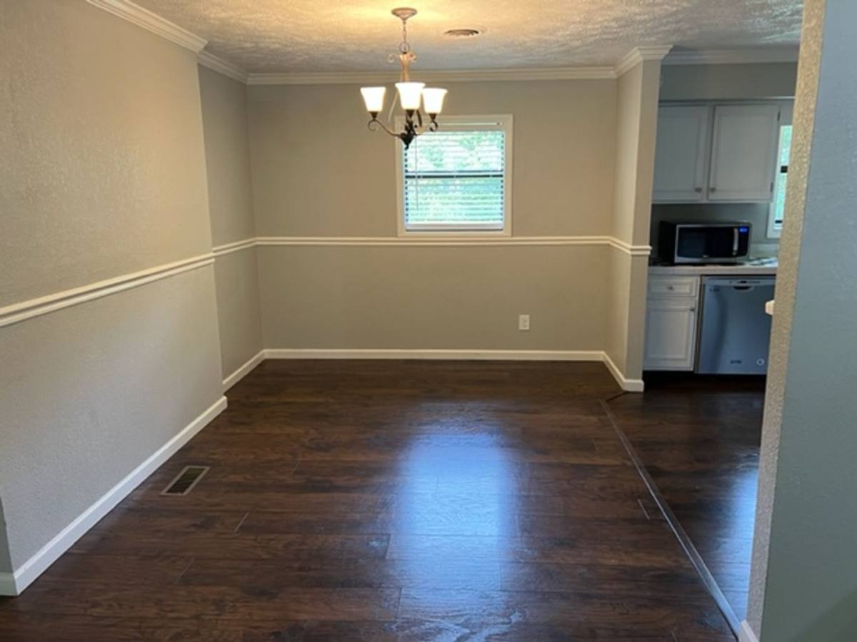 House for rent at 1551-A Clendenen Rd, Maryville, TN 37801