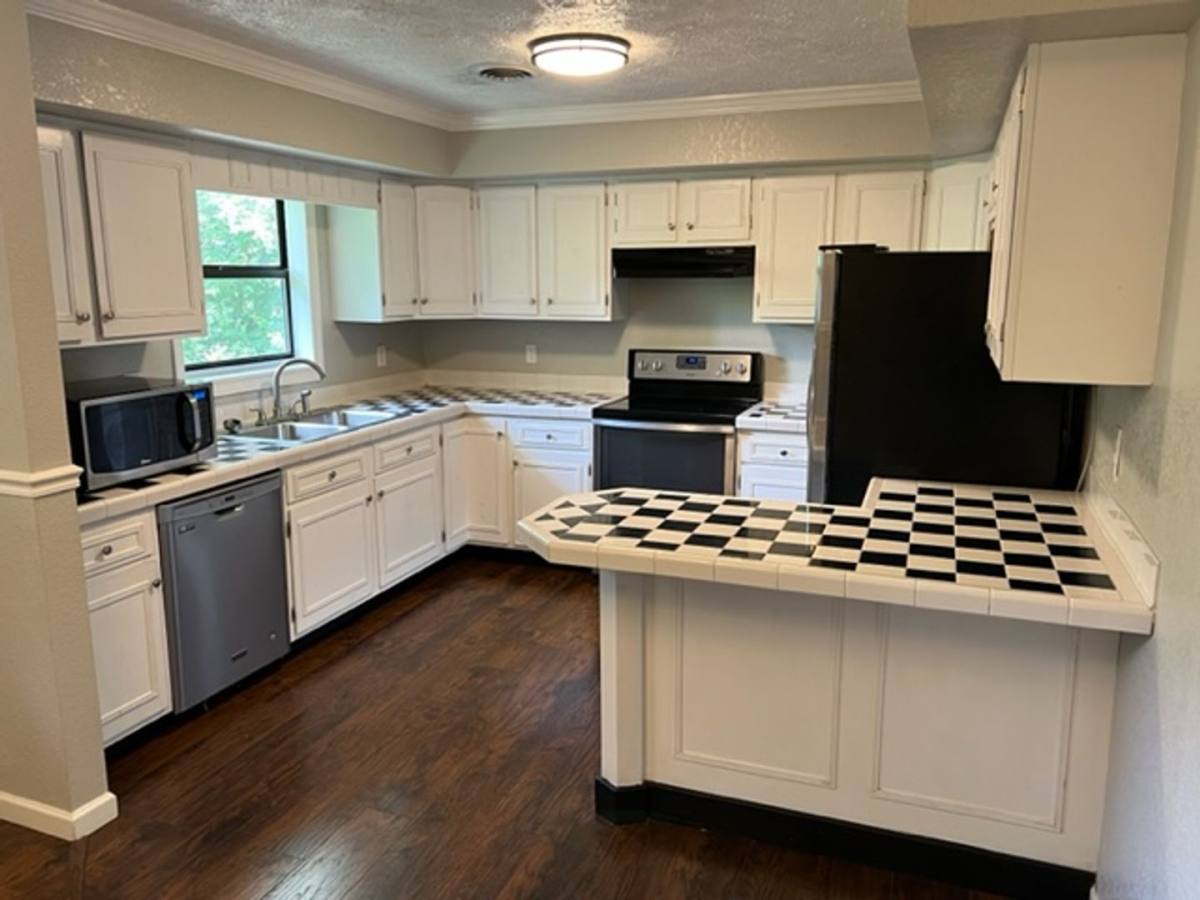 House for rent at 1551-A Clendenen Rd, Maryville, TN 37801