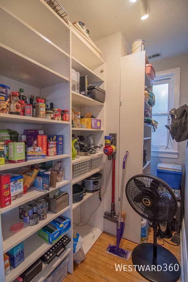Apartment for rent at 3707 N Bosworth Ave #2, Chicago, IL 60613