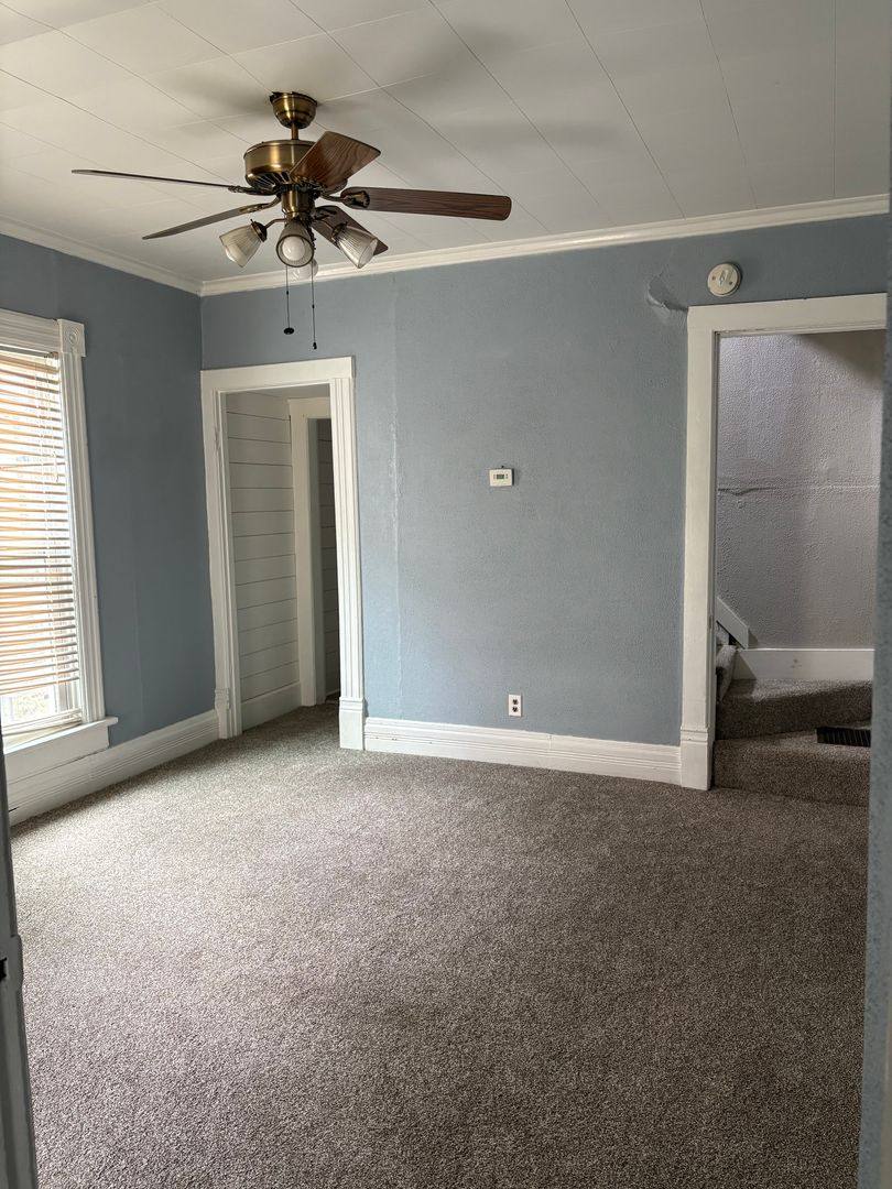 Apartment for rent at 127 & 129 E Walnut St, Marion, OH 43302