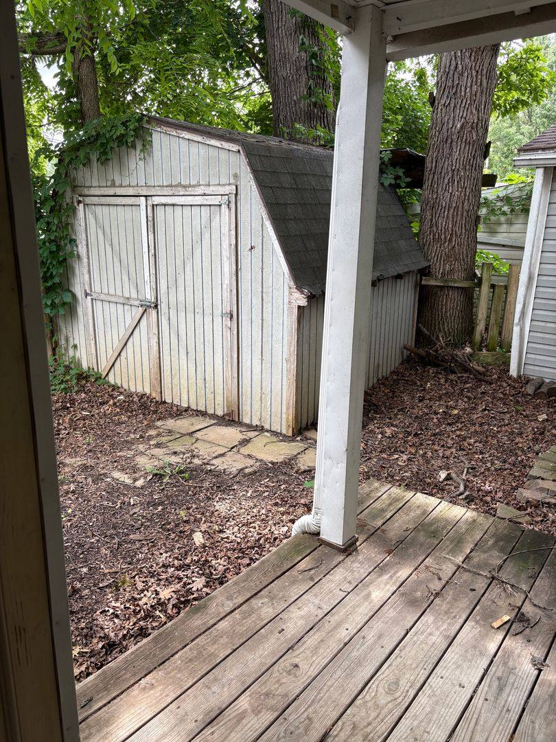 Apartment for rent at 127 & 129 E Walnut St, Marion, OH 43302