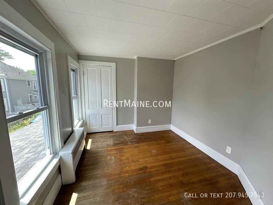 Apartment for rent at 266 Center St #4, Bangor, ME 04401