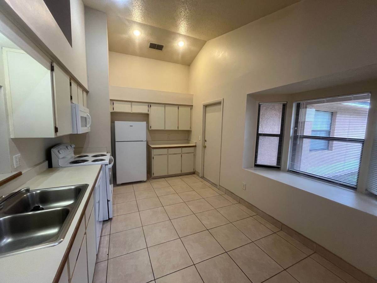 House for rent at 10413 Cresto Del Sol Circle, Orlando, FL 32817