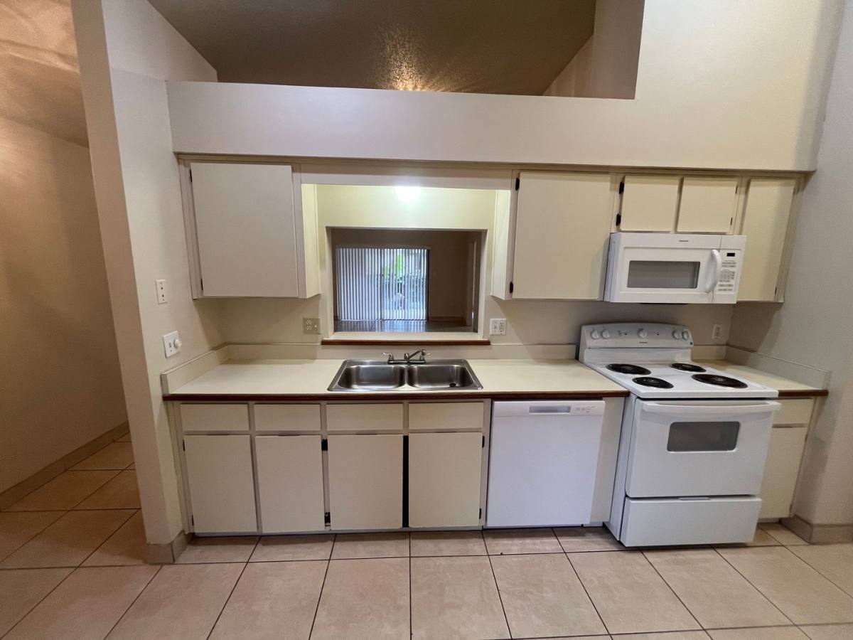 House for rent at 10413 Cresto Del Sol Circle, Orlando, FL 32817