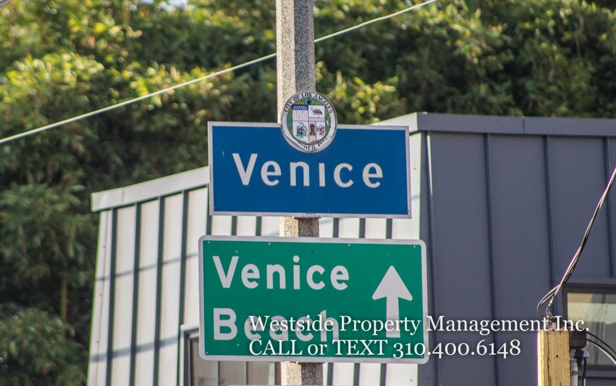 Apartment for rent at 40 Sunset Ave #40 1 4, Venice, CA 90291