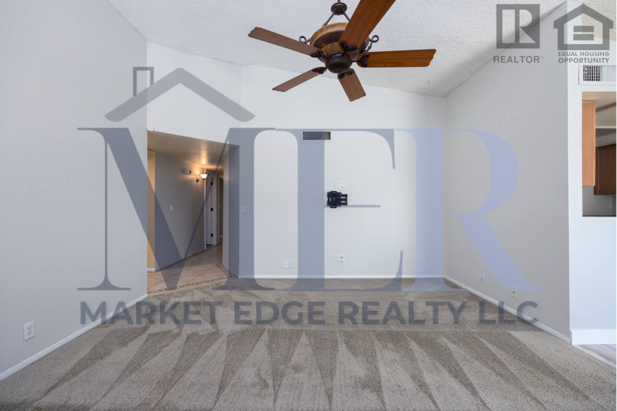 House for rent at 425 E Marco Polo Rd, Phoenix, AZ 85024