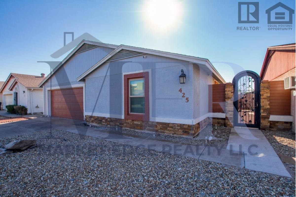House for rent at 425 E Marco Polo Rd, Phoenix, AZ 85024