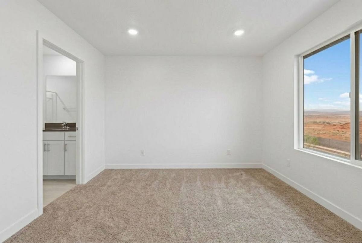 Townhouse for rent at 1365 S Pole Creek Lane, Washington, UT 84780