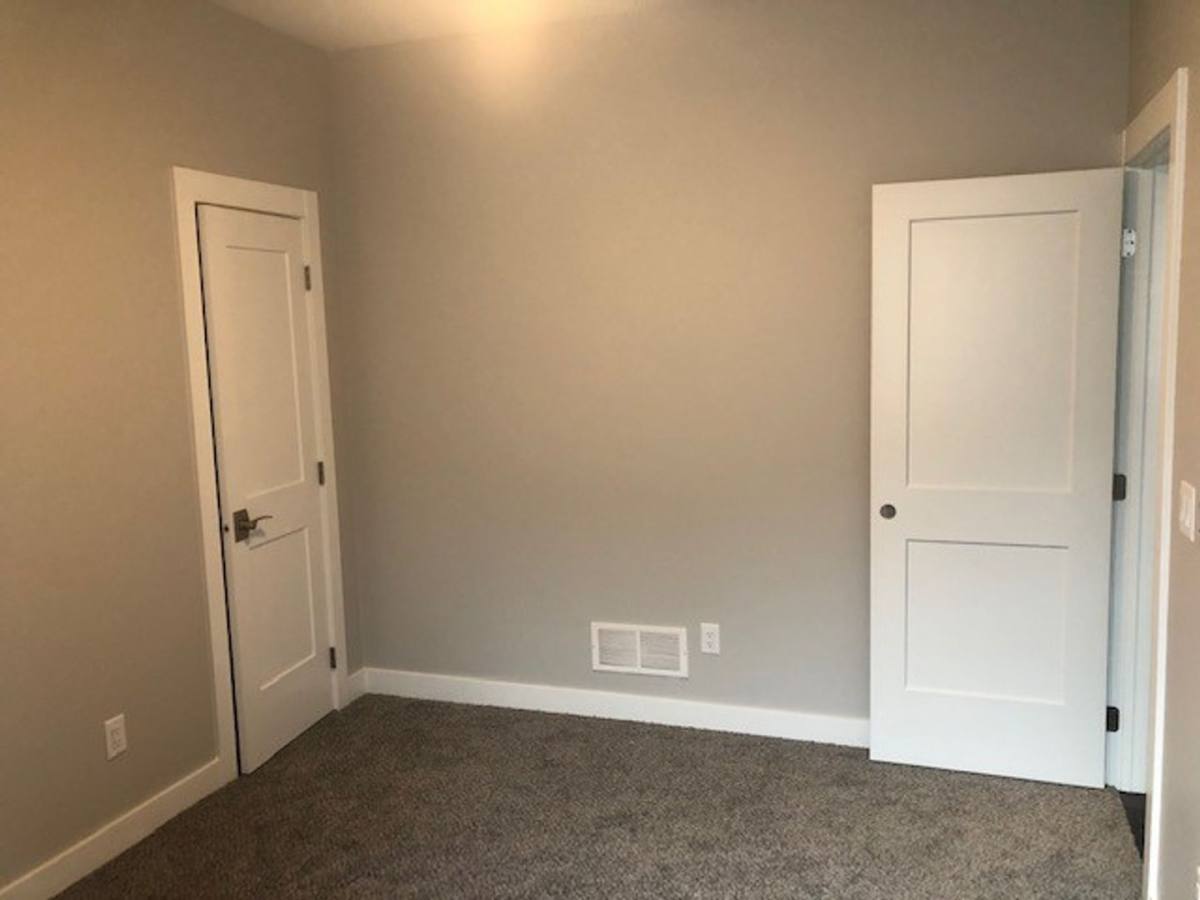 House for rent at 687 Prairie Blvd, North Sioux City, SD 57049
