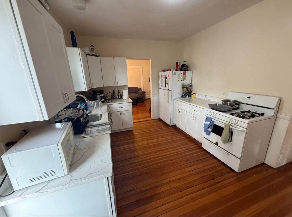 Apartment for rent at 39 Porter St, Somerville, MA 02143