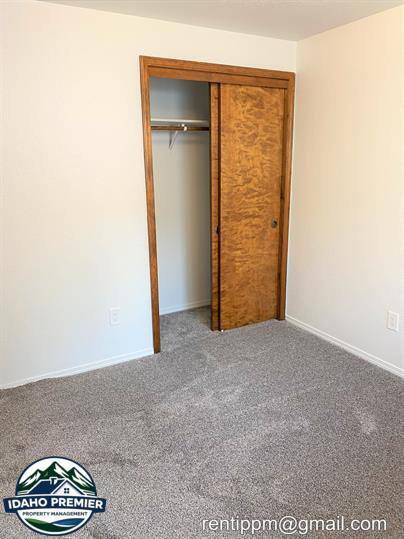 House for rent at 512 S Kearney Place, Meridian, ID 83642