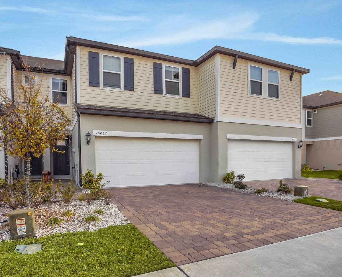 Townhouse for rent at 15067 Willow Arbor Circle, Orlando, FL 32824