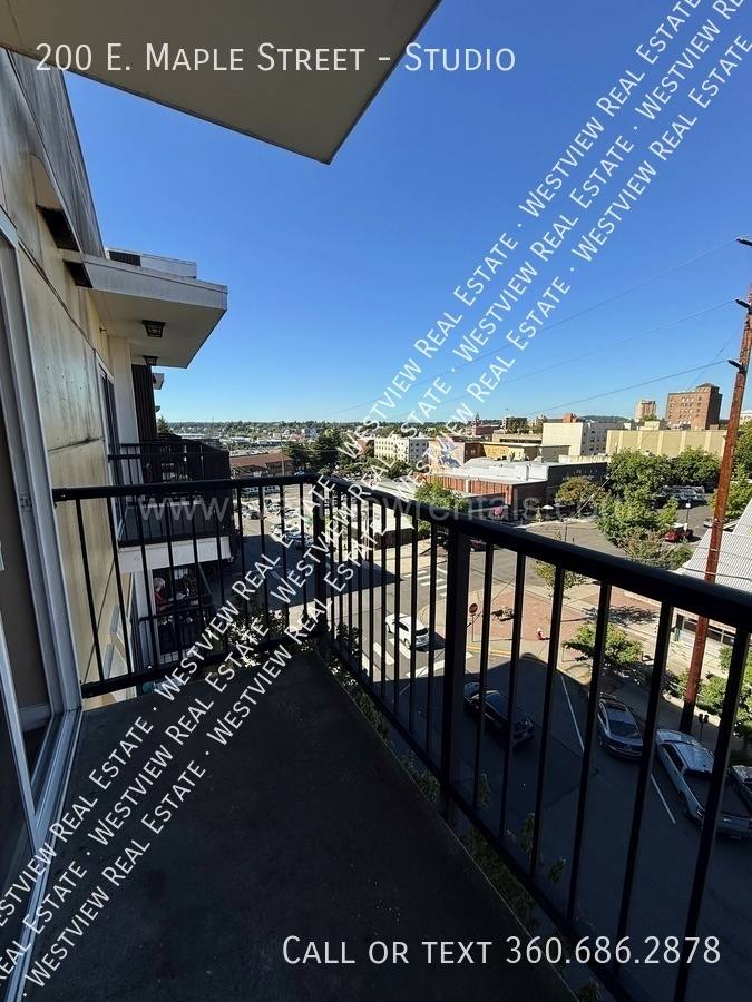 Apartment for rent at 200 E Maple St, Bellingham, WA 98225