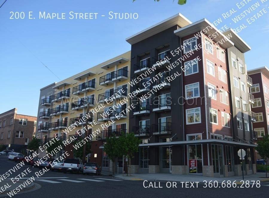 Apartment for rent at 200 E Maple St, Bellingham, WA 98225