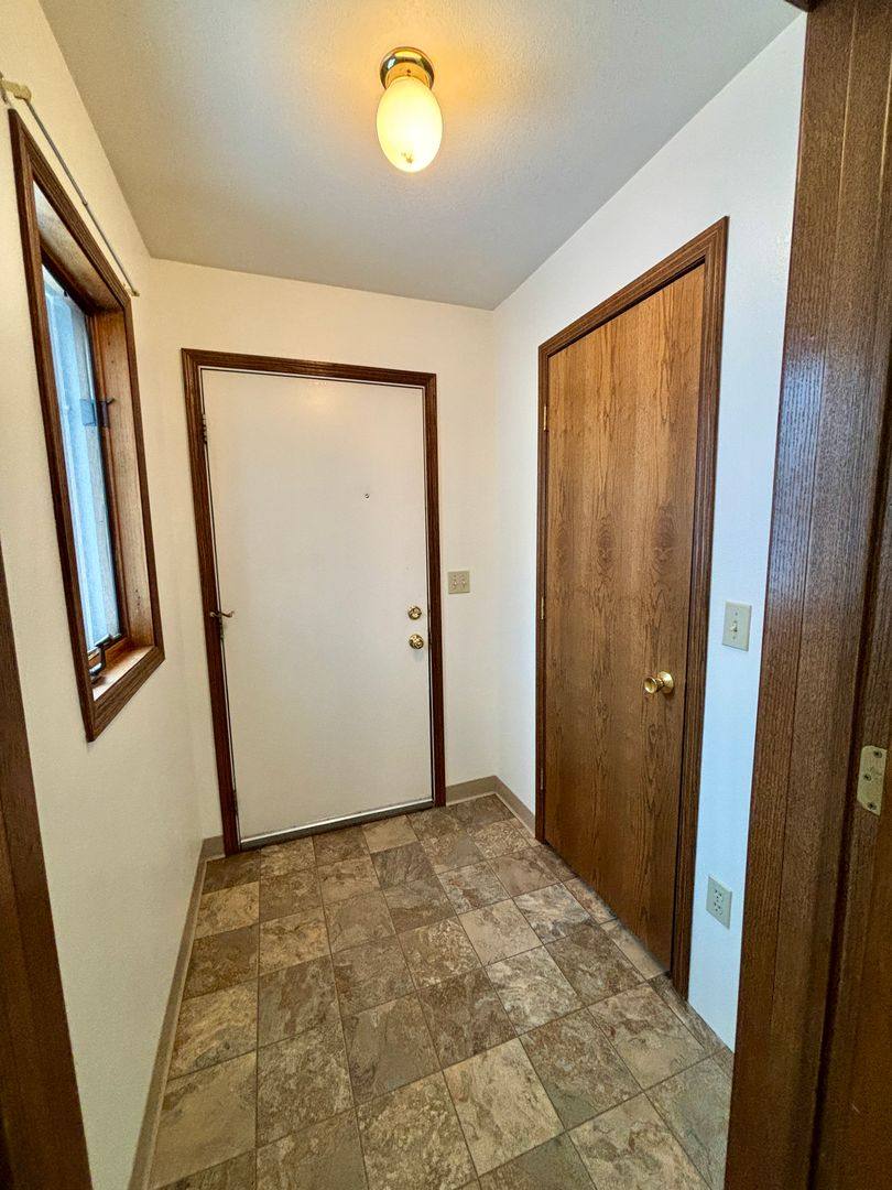 Apartment for rent at 913 N Park Ave, Helena, MT 59601