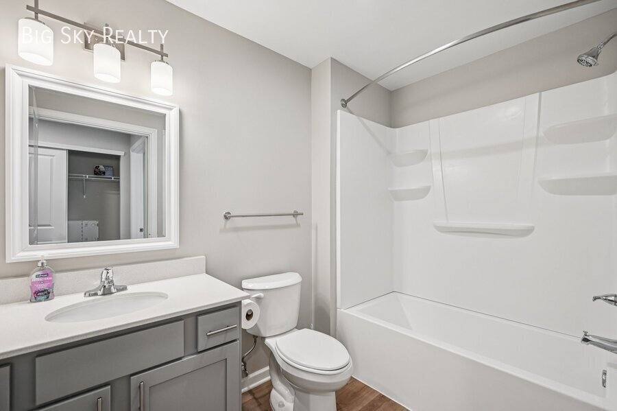 Apartment for rent at 307 W Johnstown Rd #301, Columbus, OH 43230