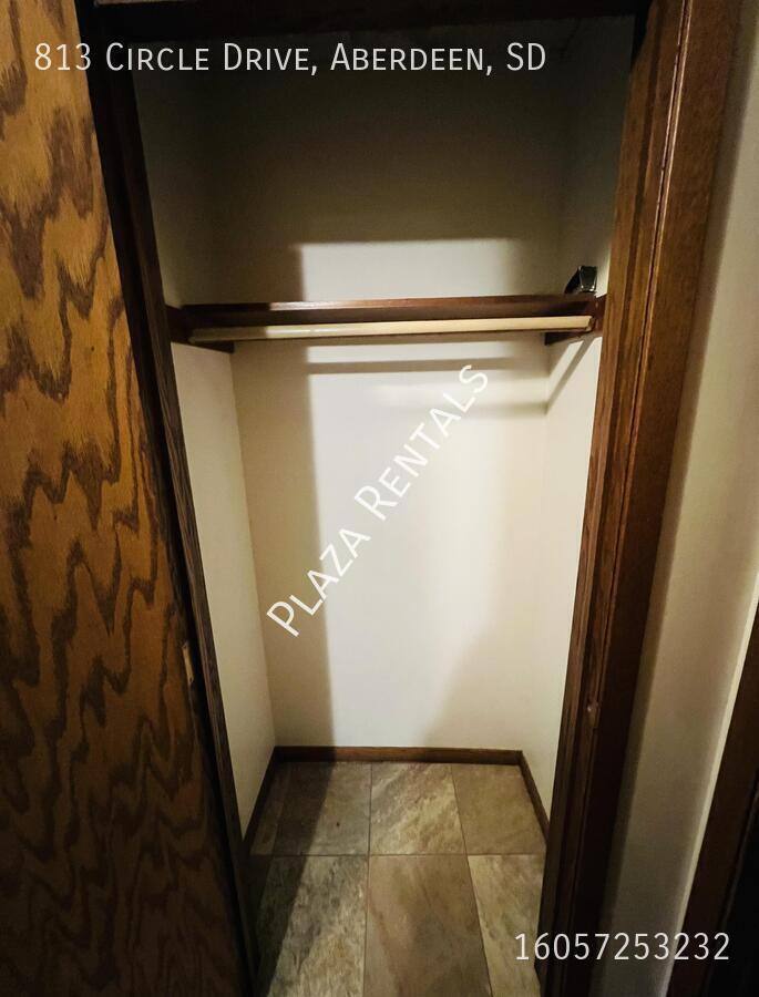 Apartment for rent at 505 S Washington St #4, Aberdeen, SD 57401
