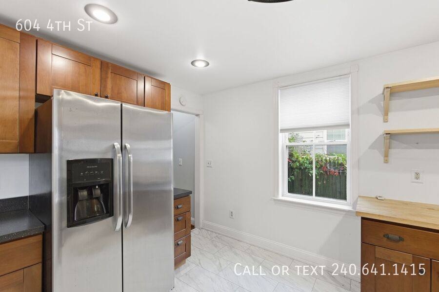 House for rent at 604 4th St, Laurel, MD 20707