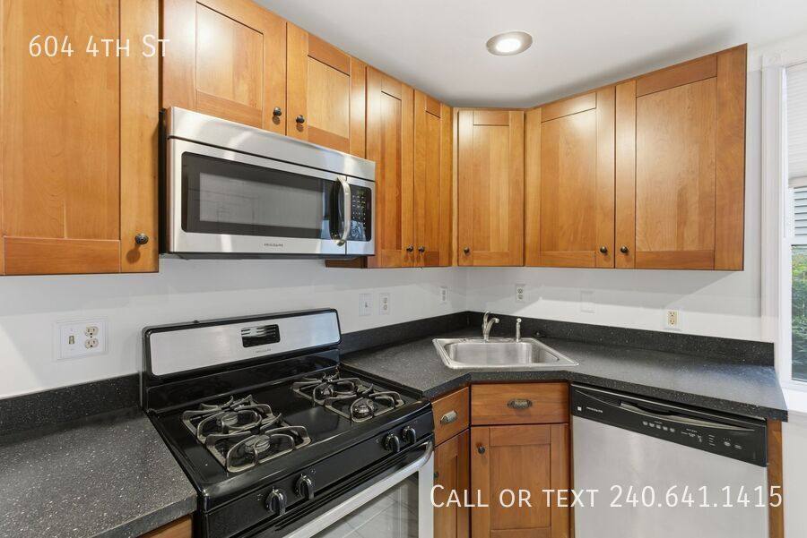 House for rent at 604 4th St, Laurel, MD 20707