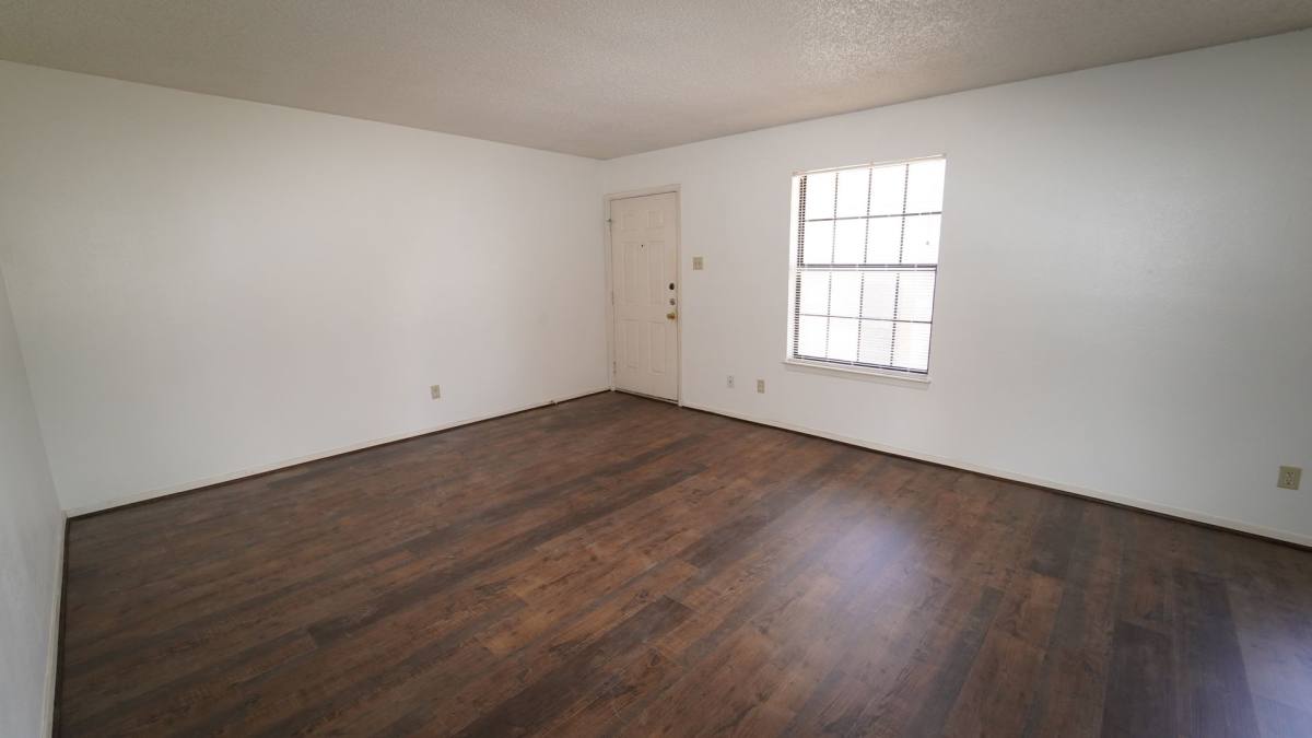 Apartment for rent at 511 W Oak #14, Weatherford, TX 76086