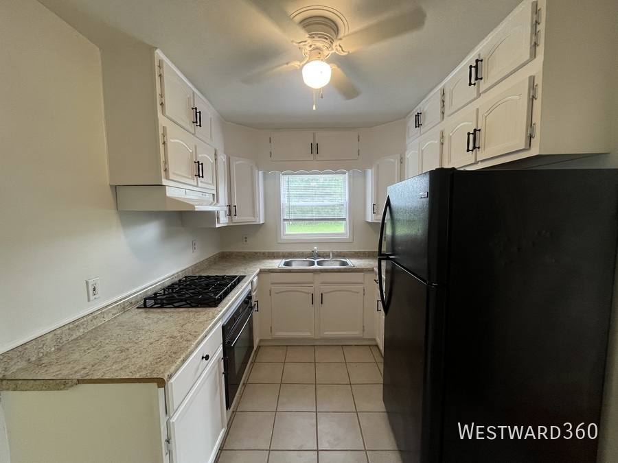 House for rent at 1104 Isabel Dr, Algonquin, IL 60102