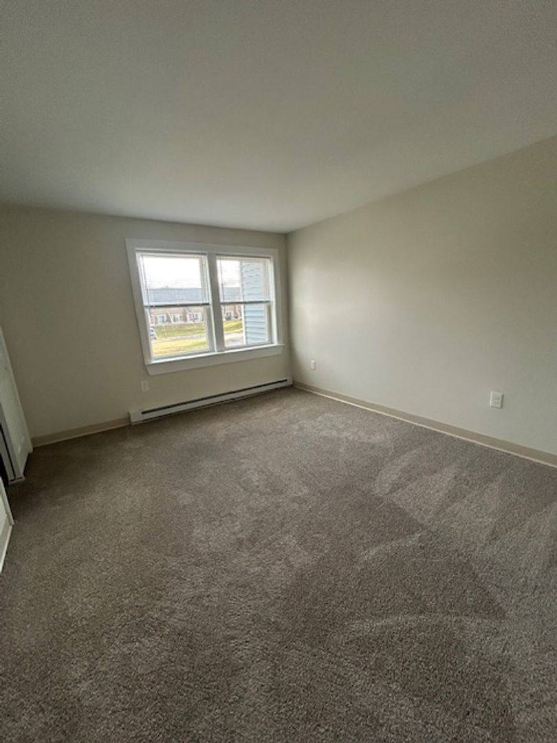 Townhouse for rent at 15 Otter Brook Circle, Rochester, NH 03839