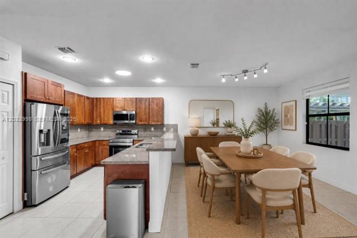 House for rent at 9925 NW 10th St, Miami, FL 33172