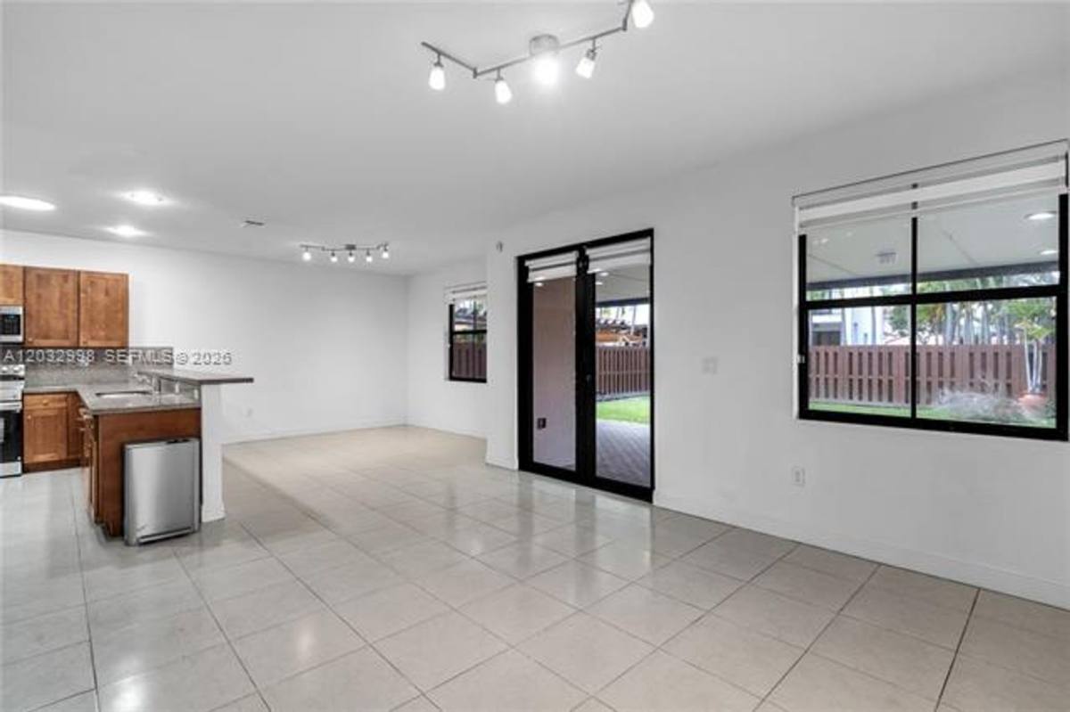 House for rent at 9925 NW 10th St, Miami, FL 33172