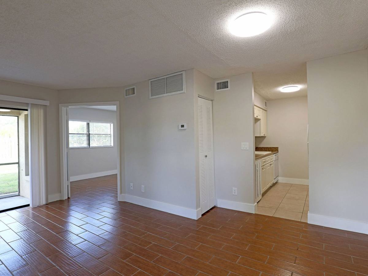 Apartment for rent at 5303 Summerlin Rd, Fort Myers, FL 33919