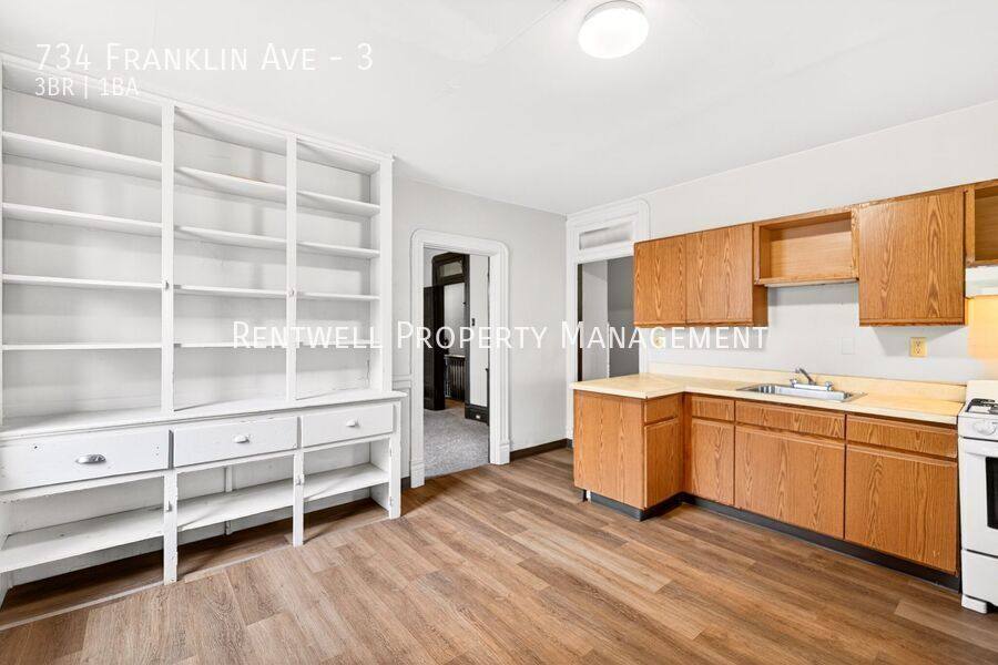 Apartment for rent at 734 Franklin Ave #3, Pittsburgh, PA 15221