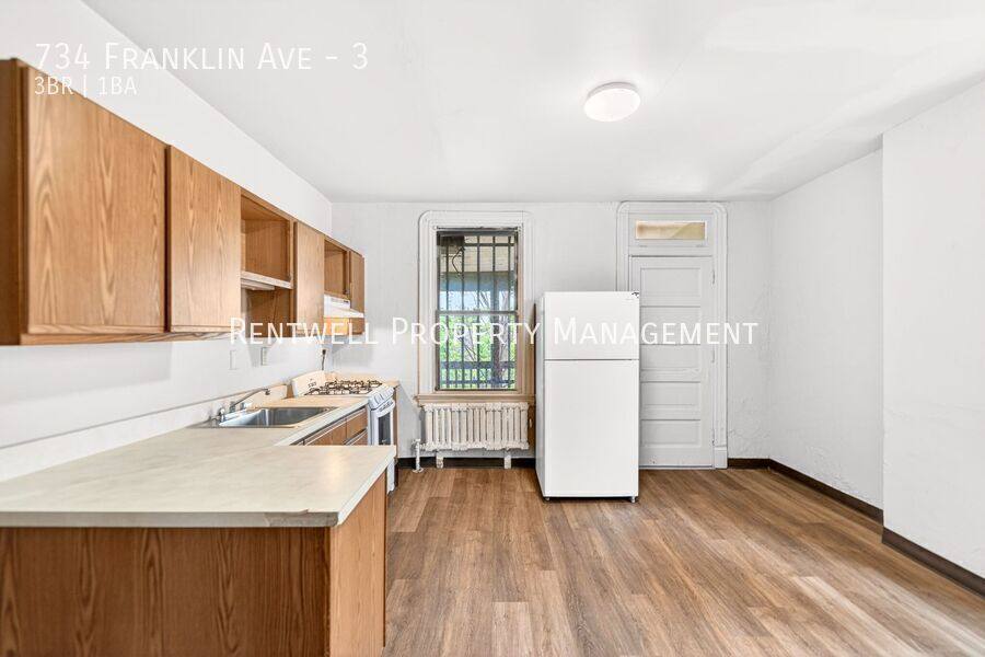 Apartment for rent at 734 Franklin Ave #3, Pittsburgh, PA 15221