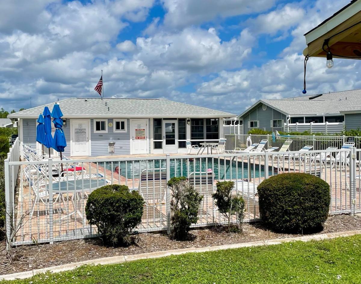 Apartment for rent at 3300 Loveland Blvd, Punta Gorda, FL 33980