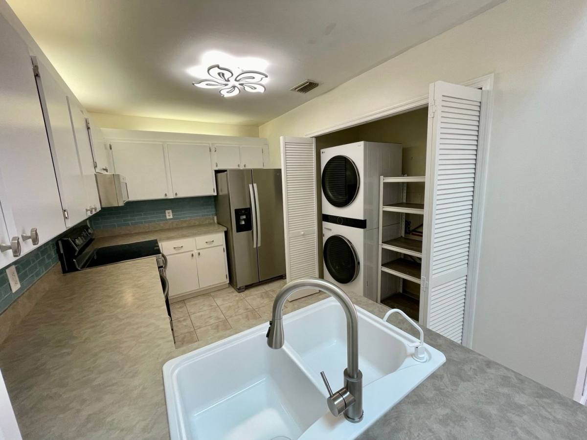 Apartment for rent at 3300 Loveland Blvd, Punta Gorda, FL 33980