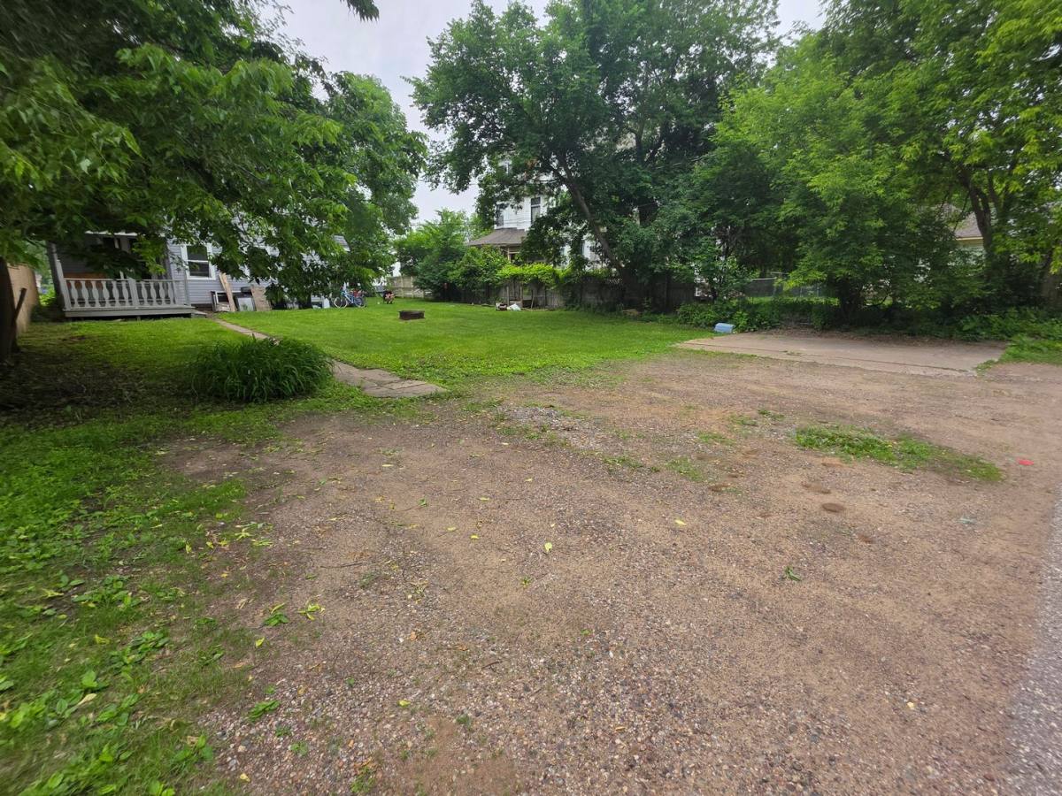 Apartment for rent at 519 N Barstow St, Eau Claire, WI 54703